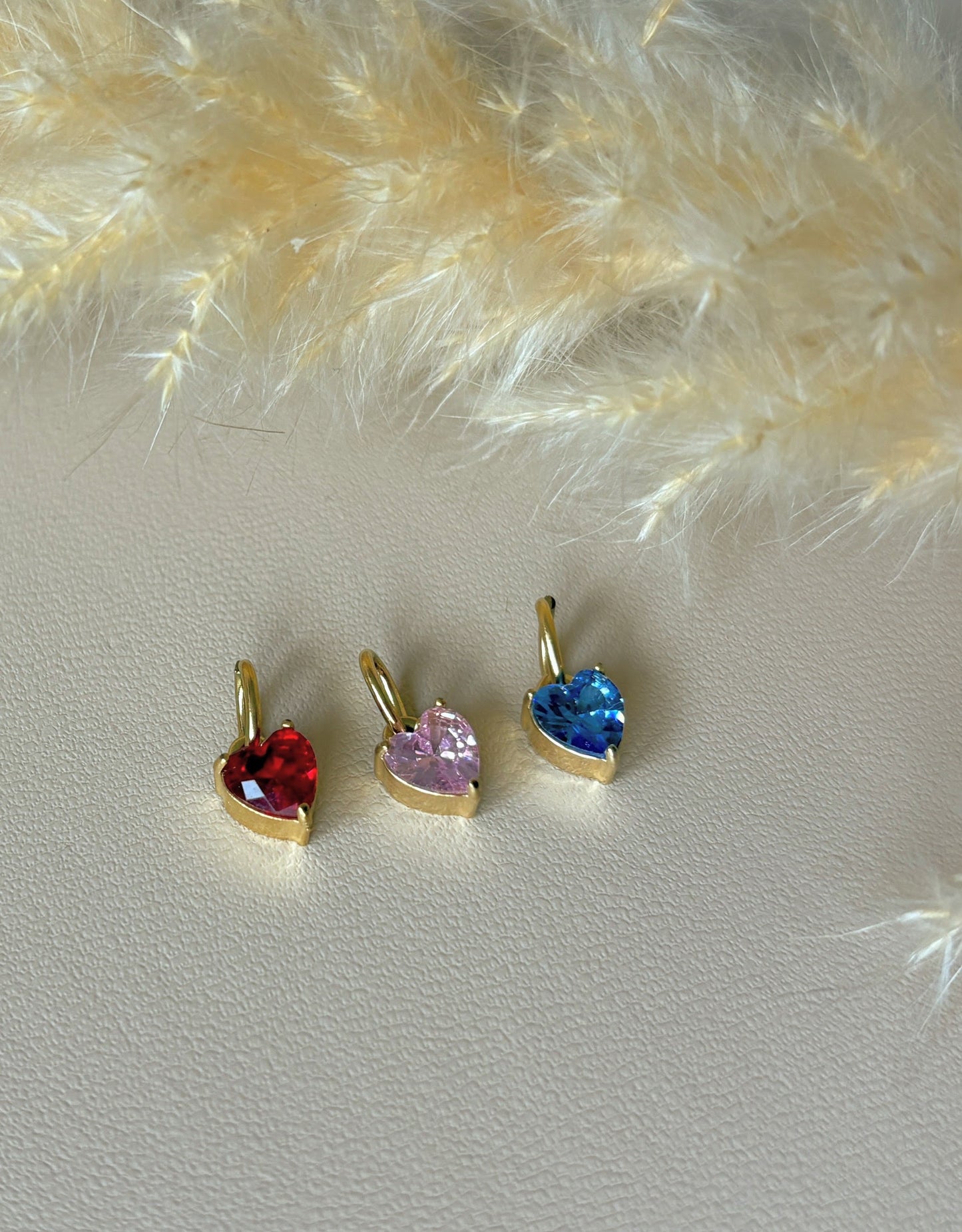 Erinnerungsschmuck mit Haaren als Buchstabe, Rund mit Anhänger