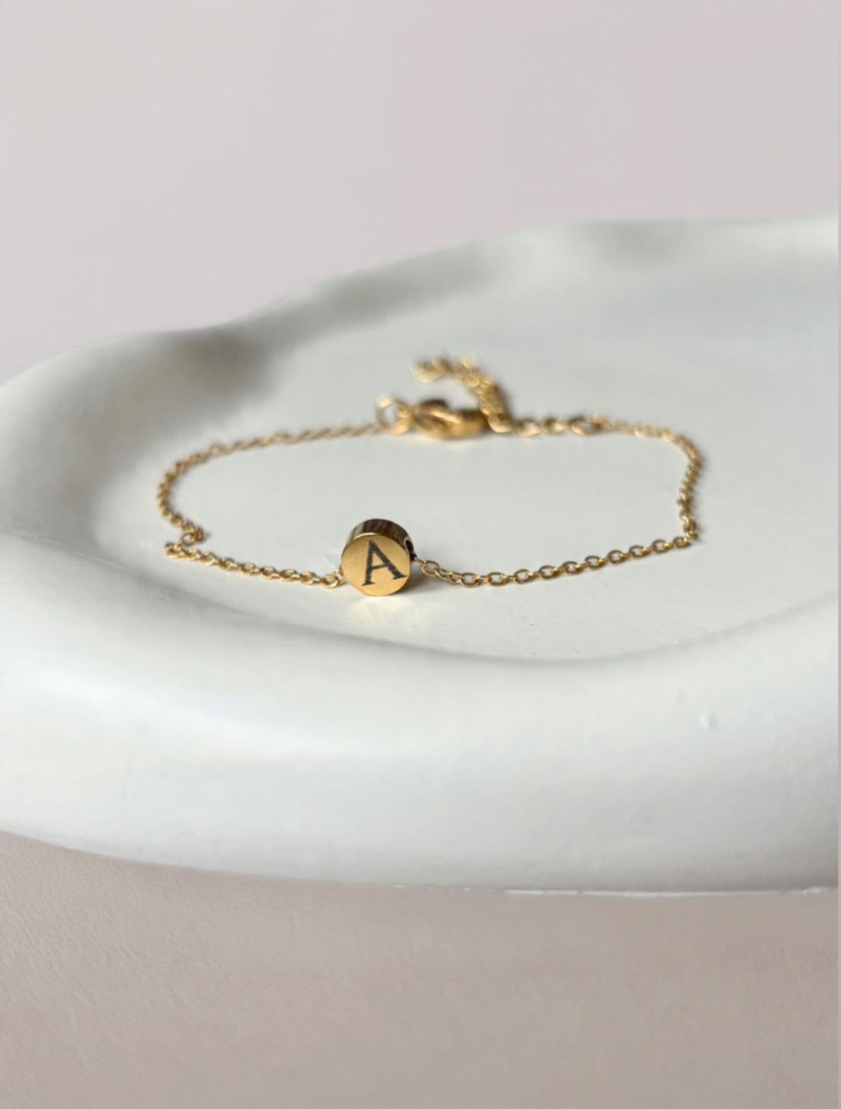 Armkette mit Buchstabenperle