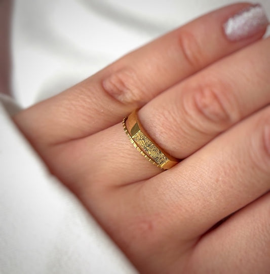 Ring mit Fingerabdruck