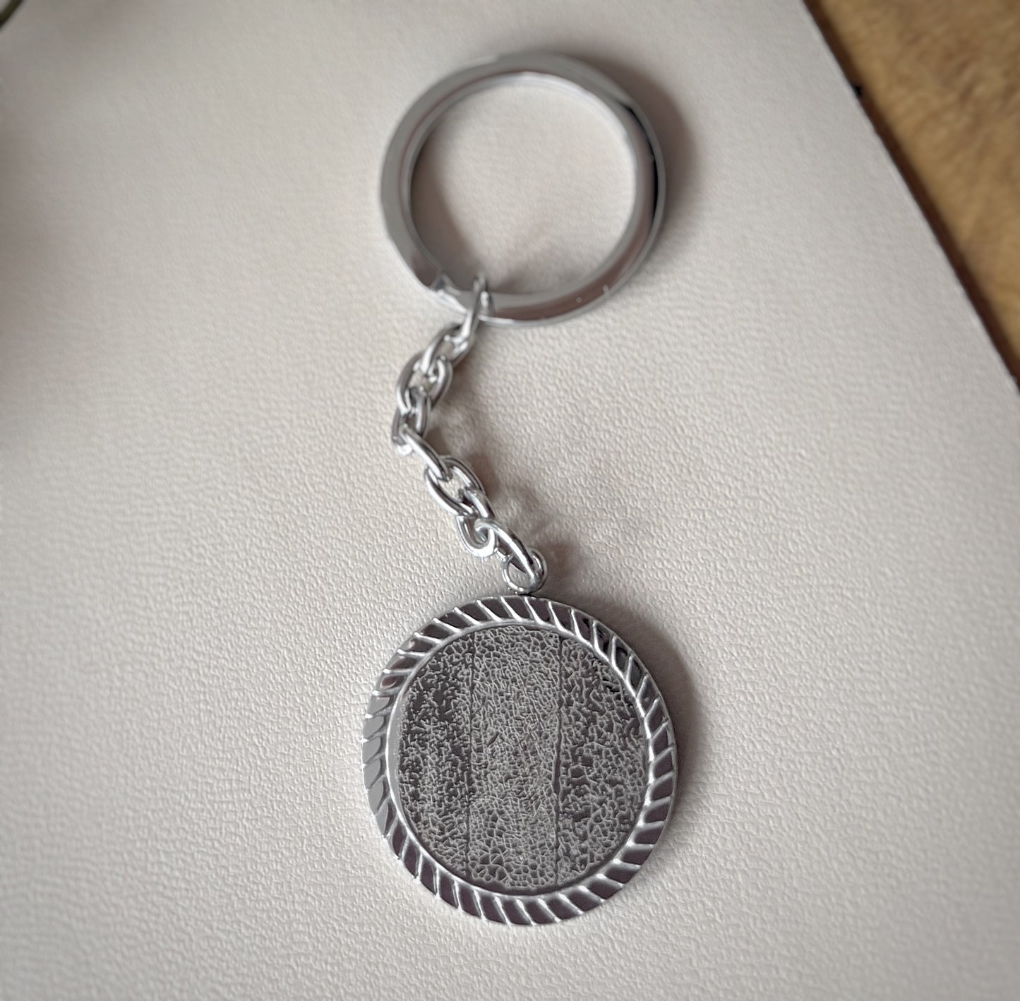 Schlüsselanhänger mit Hundenase, rund