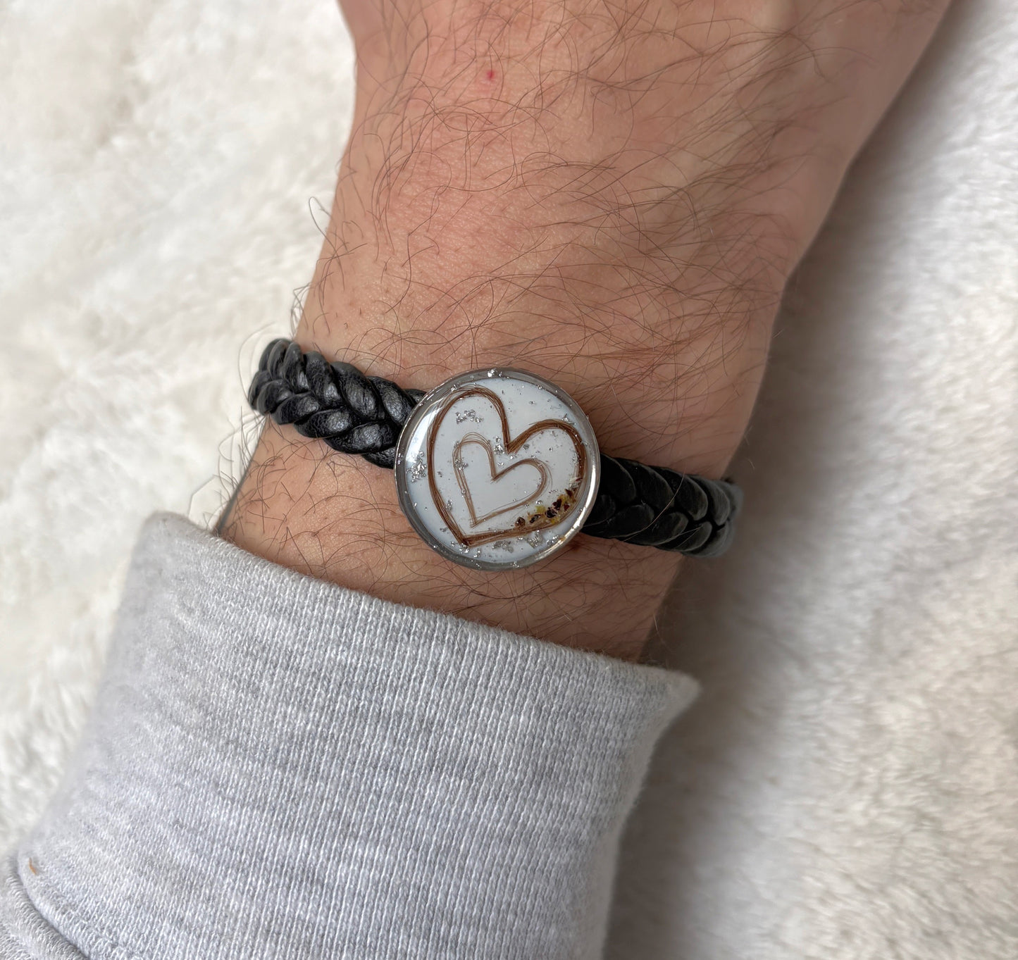 Kunstlederarmband mit Haaren